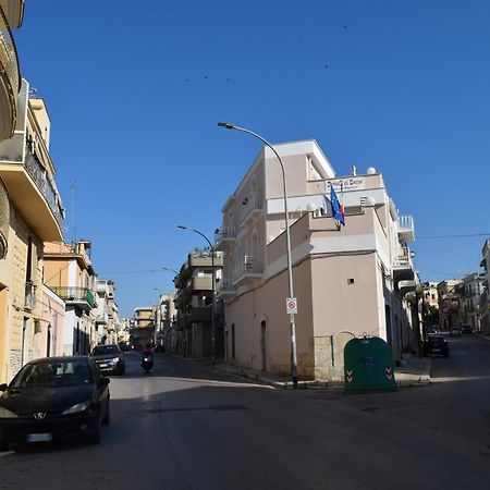 Domus Al Corso B&B Canosa di Puglia Bagian luar foto